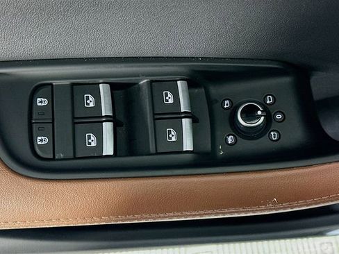 Used 2023 Audi Q7 2.0T Premium Plus image 18