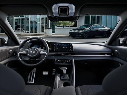 New 2025 Hyundai Elantra Sport image 11