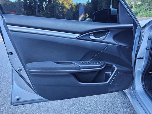 Used 2018 Honda Civic LX image 10