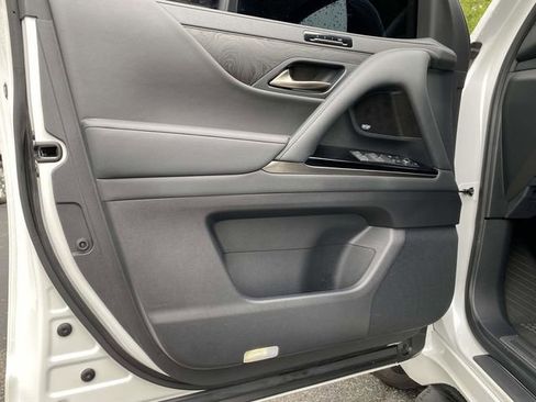 Used 2025 Lexus LX 700h Luxury w/ Appearance Package image 23