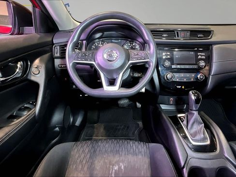 Used 2017 Nissan Rogue S AWD/4WD image 9