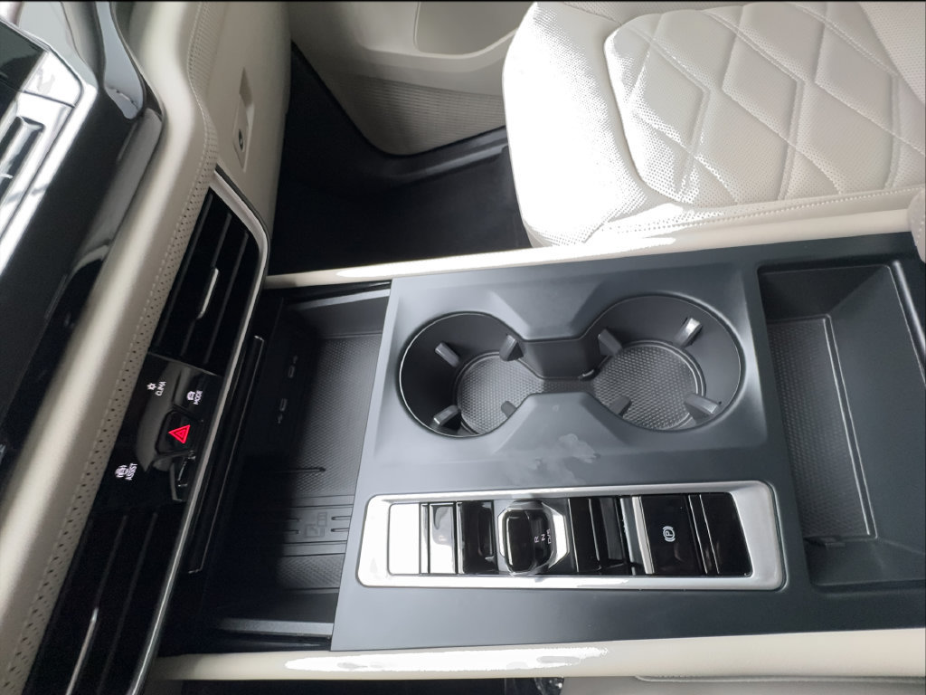 Used 2026 Volkswagen Atlas SE FWD image 57