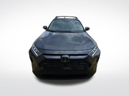 Used 2020 Toyota RAV4 Limited FWD image 22