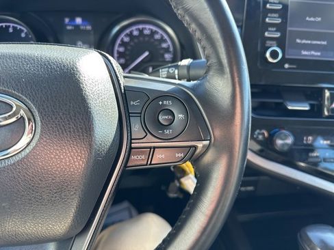 Used 2024 Toyota Camry SE image 21