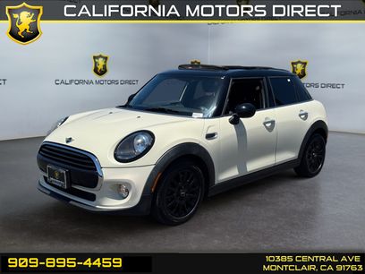 Used 2019 MINI Cooper 4-Door Hardtop w/ Signature Upholstery Package