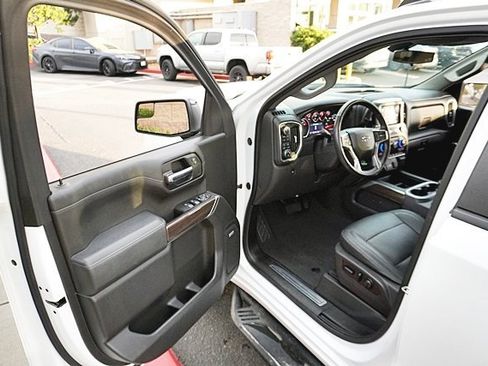 Used 2019 Chevrolet Silverado 1500 LT Trail Boss image 37