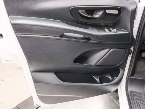 Used 2022 Mercedes-Benz Metris image 26