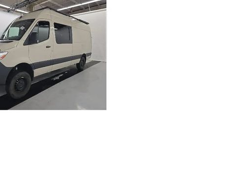 Used 2025 Mercedes-Benz Sprinter 2500 image 1