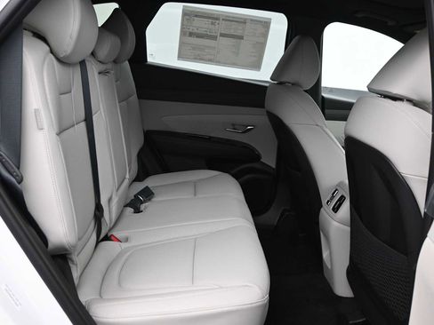 New 2026 Hyundai Tucson Limited image 11