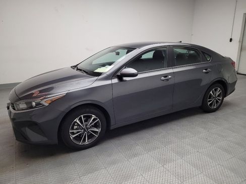 Used 2024 Kia Forte LXS image 2