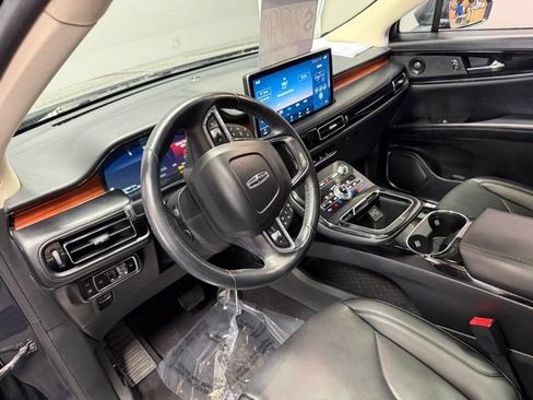 Used 2023 Lincoln Nautilus Reserve w/ Equipment Group 201A AWD/4WD image 18