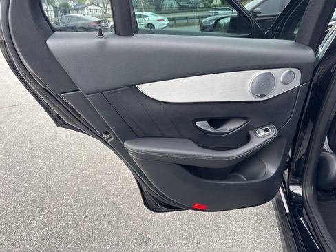 Used 2019 Mercedes-Benz GLC 300 4MATIC image 26