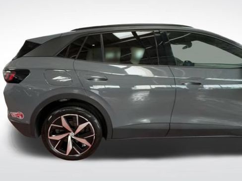 Certified 2023 Volkswagen ID.4 Pro S AWD/4WD image 9