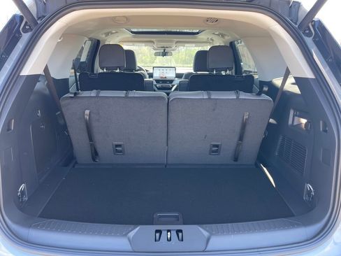 New 2026 Ford Explorer Active w/ Active Comfort Package AWD/4WD image 24