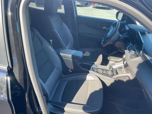 Used 2025 Chevrolet TrailBlazer LT image 32