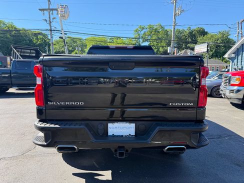 Used 2019 Chevrolet Silverado 1500 Custom Trail Boss w/ Custom Convenience Package AWD/4WD image 8