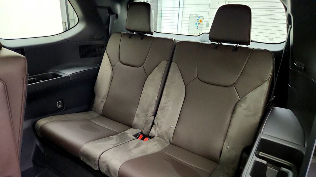 Used 2025 Lexus TX 350 AWD w/ Technology Package image 22
