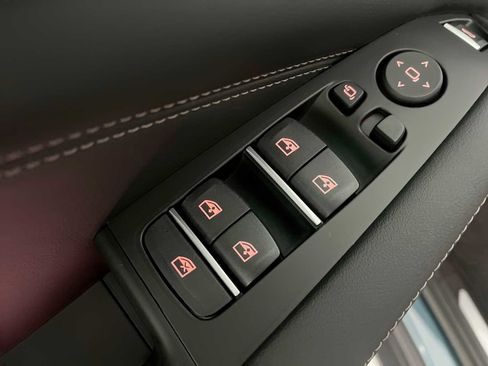 Used 2026 BMW X5 xDrive50e w/ Executive Package image 15