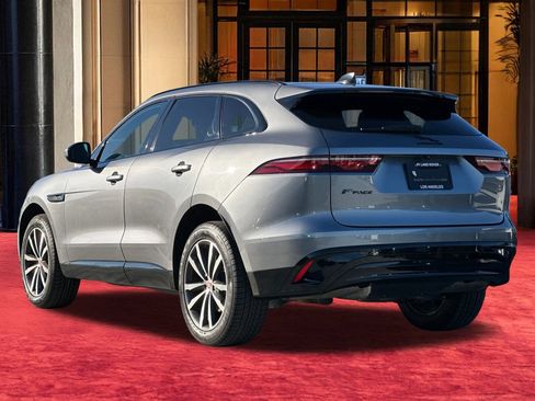 Used 2023 Jaguar F-PACE S image 4