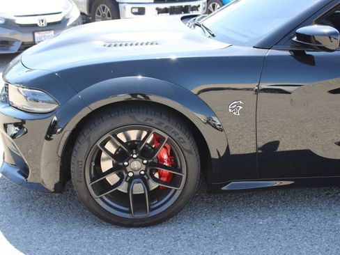 Used 2023 Dodge Charger SRT Hellcat w/ Harman/Kardon Audio Group RWD image 7