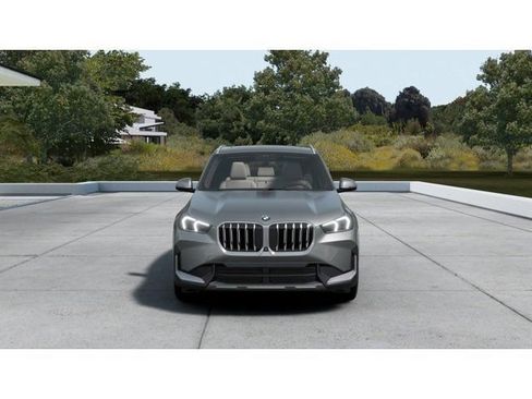 New 2026 BMW X1 xDrive28i w/ Technology Package AWD/4WD image 3