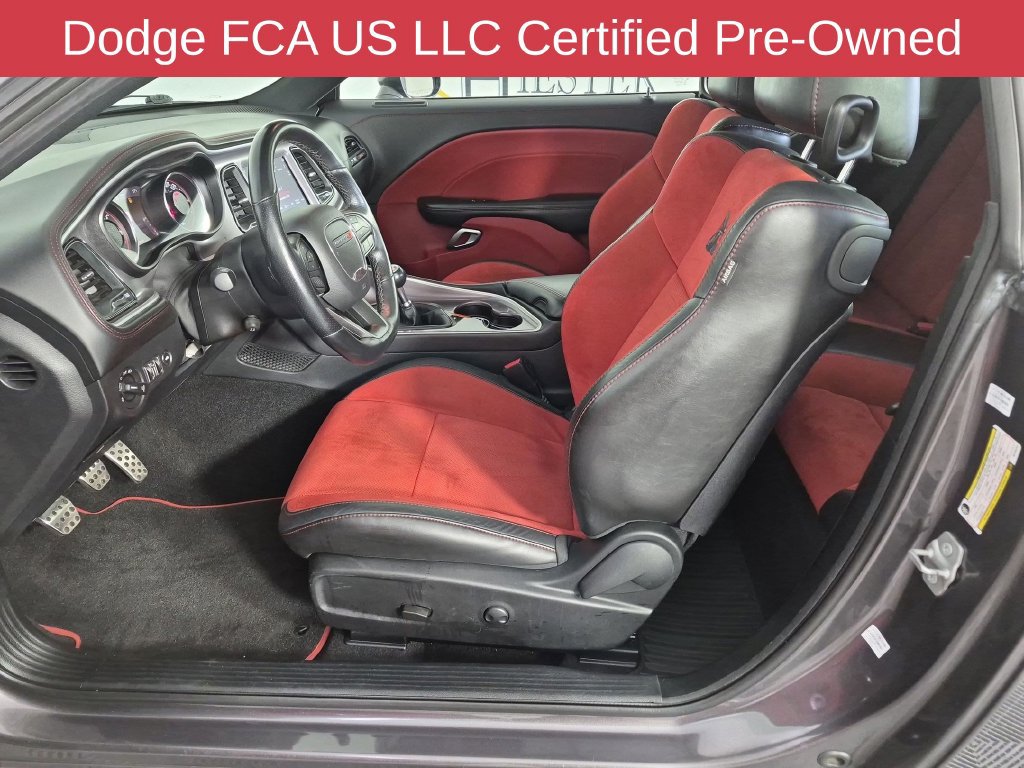 Used 2022 Dodge Challenger R/T Scat Pack w/ Dynamics Package RWD image 19