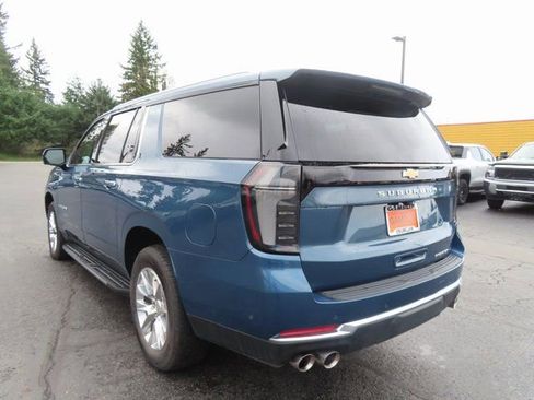 Certified 2025 Chevrolet Suburban Premier image 5