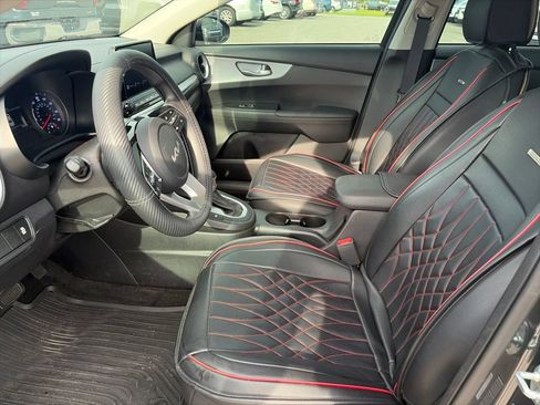 Used 2022 Kia Forte LXS FWD image 15