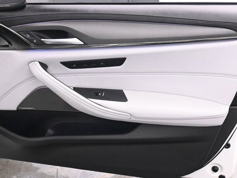 Used 2022 BMW M5 w/ Competition Package image 25