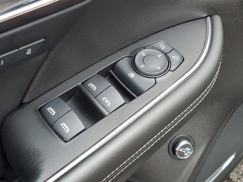 Used 2023 Buick Envision Avenir AWD/4WD image 27