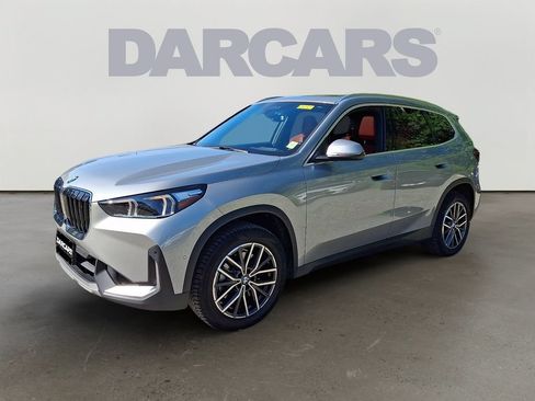 Used 2023 BMW X1 xDrive28i w/ Premium Package AWD/4WD image 3