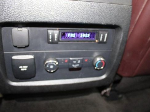 Used 2017 Ford Expedition EL Platinum image 40