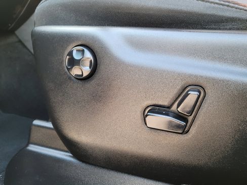 Used 2019 Dodge Durango R/T w/ Blacktop Package image 16