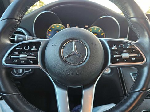 Used 2022 Mercedes-Benz GLC 300 GLC 300 image 25