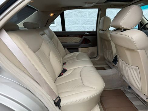 Used 1995 Mercedes-Benz S 500 Sedan image 52