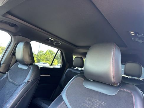 Used 2025 Ford Explorer ST w/ Sun And Sound Package AWD/4WD image 34