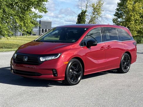Used 2023 Honda Odyssey Sport image 28
