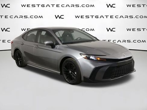Used 2025 Toyota Camry SE w/ Convenience Package FWD image 44