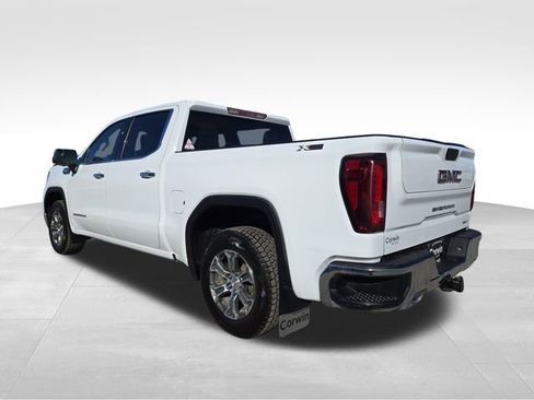 Used 2021 GMC Sierra 1500 SLT w/ X31 Off-Road Package AWD/4WD image 12