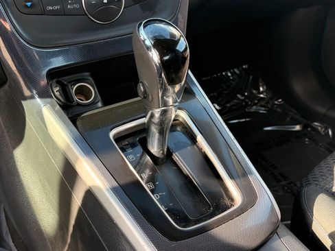 Used 2019 Nissan Sentra SR FWD image 27