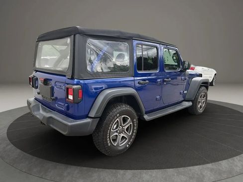 Used 2018 Jeep Wrangler Unlimited Sport S AWD/4WD image 5