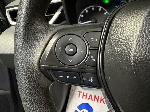 Used 2025 Toyota Corolla LE FWD image 17