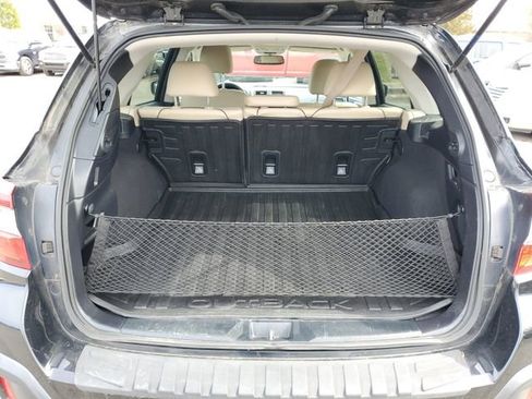 Used 2018 Subaru Outback 2.5i Limited image 8