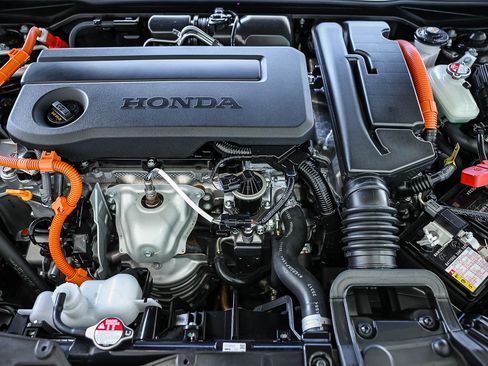 Used 2025 Honda Civic Sport image 36