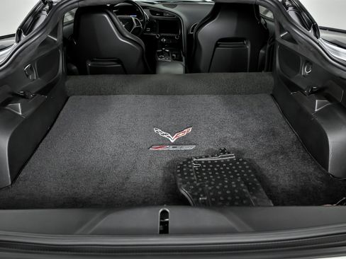 Used 2016 Chevrolet Corvette Z06 w/ 3LZ Preferred Equipment Group RWD image 17