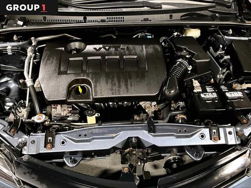 Certified 2019 Toyota Corolla LE FWD image 32