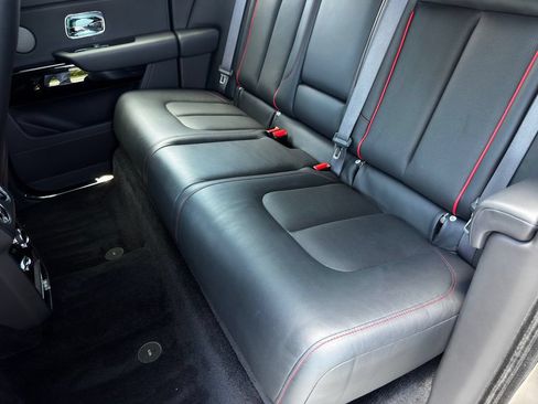 Used 2021 Rolls-Royce Cullinan AWD/4WD image 31