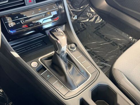 New 2026 Volkswagen Jetta SE FWD image 20