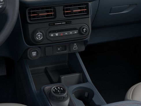 New 2026 Ford Maverick Lariat image 16