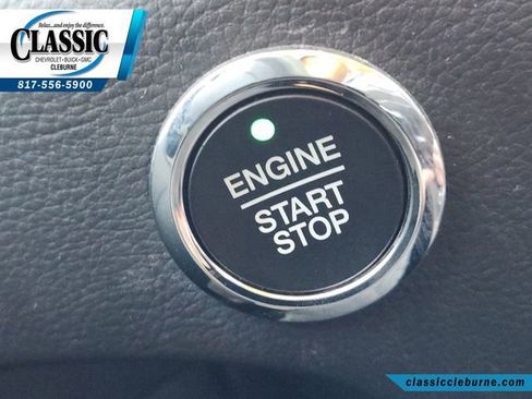 Used 2023 Ford Edge SE w/ Black Appearance Package image 60